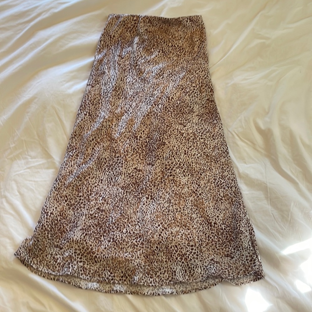 Leopard print midi skirt🤎